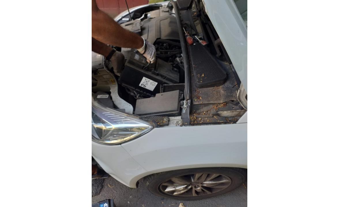 Sfaturi utile despre schimbarea bateriei de la mașină